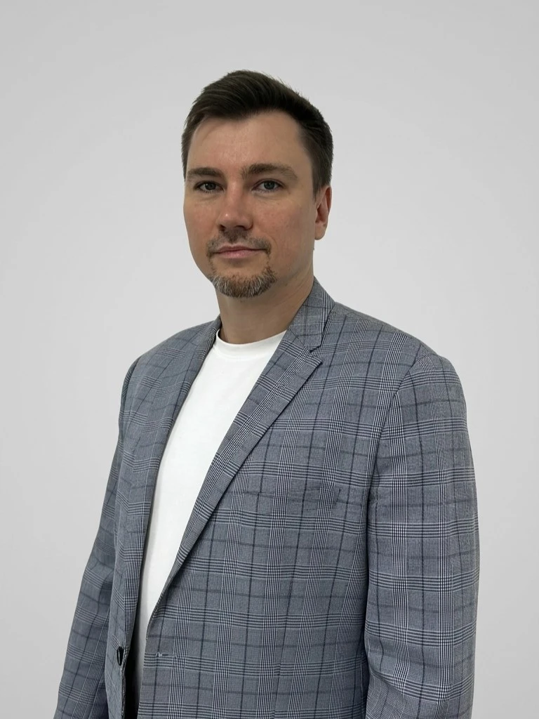 Александр Сотников