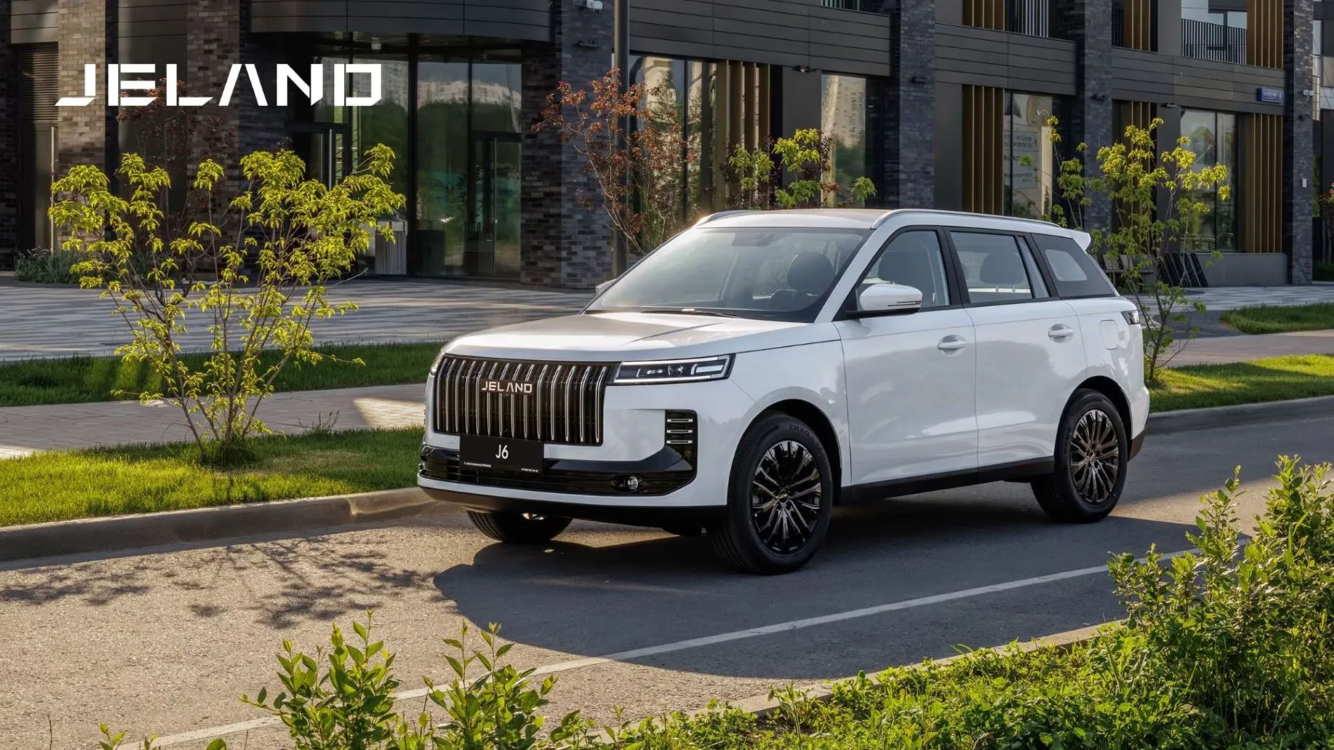 JELAND J6 включен в перечень автомобилей для такси